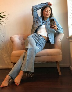 1232028019_cole-casual-denim-jacket-falcon-light-wash-detail-jw36022dnm1590355787.thumb.jpg.d3eedee6b0a738c9b82054cf6dcaa87d.jpg