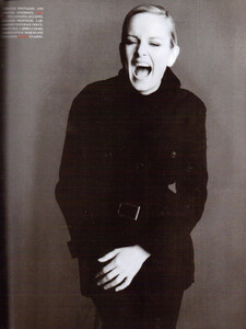 1254974615_Meisel_Vogue_Italia_April_1993_14.thumb.jpg.23f6336ab5cbac27d18b3079f5a00790.jpg