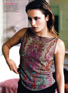 1265116676_Glamour(US)September1998ASeasonForSplenorbyAndreCarrara3.thumb.JPG.fec9ad4812710d07993c1b3b884614ca.JPG