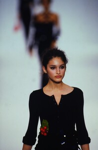 150768578_sonia-rykiel-ss-1997(6).thumb.jpg.e121a700af5d61b8e3015187aedd2cc0.jpg