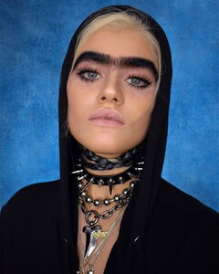 1609221827_sophiahadjipanteli15946732482352612184477298299_33586514.thumb.jpg.7296495caad333860ebc2f00edf77e9b.jpg