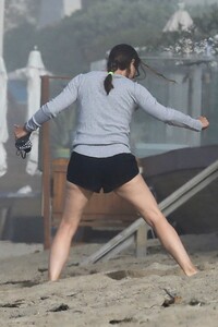      jen150720BZNimage129.jpg
