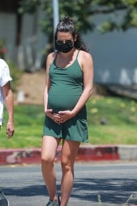      lea150720BZNimage104.jpg