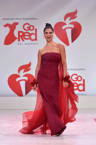 Roselyn+Sanchez+American+Heart+Association+y_AneoTTD_Wx.jpg