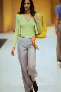 1762735419_salvatore-ferragamo-ss-1994(2).thumb.jpg.5a3111f5c25a15bac72e413a063d03e3.jpg