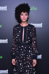 Alisha+Wainwright+Hulu+New+York+Comic+Con+eOpvdjWgwJ4x.jpg
