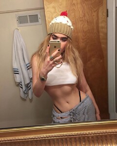 1806884383_sophiahadjipanteli15950061352355404640302249569_33586514.thumb.jpg.45601e35aad39132eb130b5cf4e9f2b3.jpg