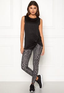 1825473518_rhnisch-knot-singlet-black_1.thumb.jpg.53dbadd102818d6e601ea0f2786e4b67.jpg