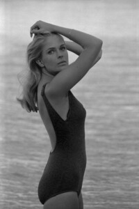 Candice Bergen - swimsuit.jpg