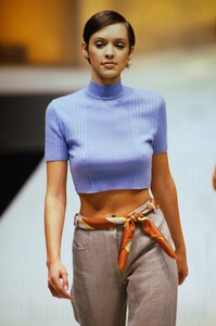 1882569789_salvatore-ferragamo-ss-1994(6).thumb.jpg.38515356f3e9a8987c59e2aae231eaed.jpg