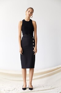 18SK006BLK_Dylan_Buttoned_Midi_Skirt_900x1351.thumb.jpg.cbdfaec6f26ed0a1995e53ab2dc1d825.jpg