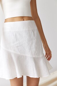 18SK008WHT_Nico_Linen_Mini_Skirt_detail_900x1351.thumb.jpg.47392ade46d87c7eb56a728df98664d4.jpg