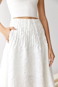 18SK010WHT_Brooke_Textured_Full_Skirt_details_900x1351.thumb.jpg.6fdfff2cc15cd00a07f5ae3062d2dbea.jpg