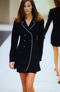 1968208405_salvatore-ferragamo-ss-1994(3).thumb.jpg.e2aab8f65a780a96061e1e9bd8c0fd48.jpg