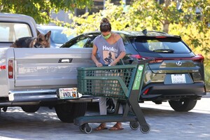       bur170720BZNimage5.jpg