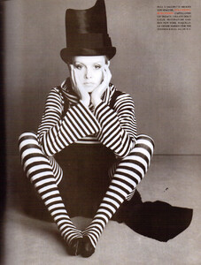 2068192650_Meisel_Vogue_Italia_April_1993_16.thumb.jpg.809425330763b74918e06bb7816e85a7.jpg