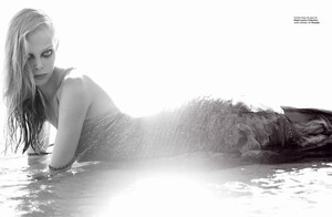2105958050_Nico_Harpers_Bazaar_Spain_July_August_2010_12.thumb.jpg.d6acd159592c36783a2d88ca99d8961c.jpg