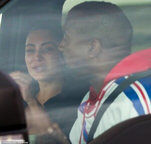 31269532-8566405-The_latest_Kim_Kardashian_West_reunited_with_her_husband_Kanye_W-m-1_1595901469866.jpg