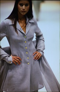 381432398_salvatore-ferragamo-ss-1994(8).thumb.jpg.45486ca1940bcfb281a13f6736ffe0af.jpg