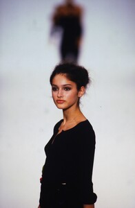 437248962_sonia-rykiel-ss-1997(7).thumb.jpg.2f4000fb280956657bd1776e4141c495.jpg