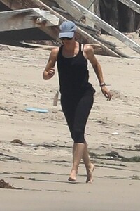      jen130720BZNimage105.jpg