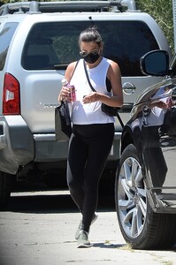       lea170720BZN image6.jpg