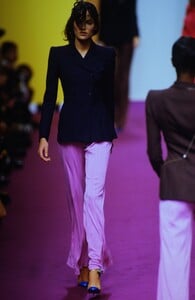 492432726_rosemarie-karl-lagerfeld-ss-1995(3).thumb.jpg.5f8b4778a008527e71e877109edc4503.jpg
