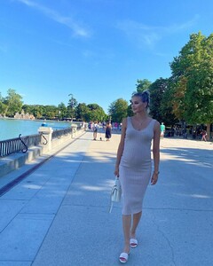 549479970_sofijamilo15949301742354767427244842585_202116301.thumb.jpg.7eb24e0482beb79270c2f2cb7fee58f8.jpg