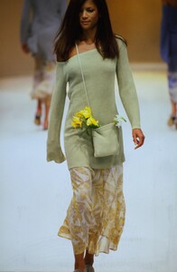 5747348_salvatore-ferragamo-ss-1994(1).thumb.jpg.28d66fd99b34f76c9ec9b9cade269ada.jpg