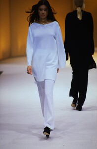 619724239_salvatore-ferragamo-ss-1994(1).thumb.jpg.075dc40e37a5beb04b1ae1eacbeae66e.jpg