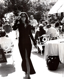 624453545_dOrazio_Vogue_Italia_November_1992_05.thumb.png.f7b970ad367f95d03ff4fa1f7512fe53.png