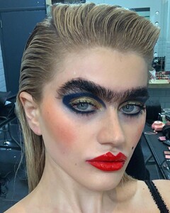 720733929_sophiahadjipanteli15961229442364773114036155811_33586514.thumb.jpg.add6591298ad587777befda7b1953da2.jpg