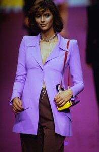 756074536_heather-karl-lagerfeld-ss-1995(5).thumb.jpg.c245475b6f2bdd0c9161828df616c99b.jpg