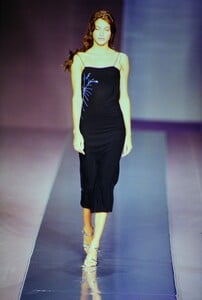 764046132_herve-leger-ss-2000(3).thumb.jpg.88fcbd3fe698454f3b34f0ce64b84f5d.jpg