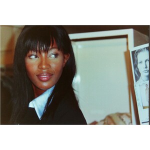 Naomi Campbell backstage at the Prada 95-96 Show..jpg