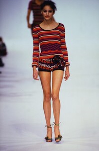 800166234_sonia-rykiel-ss-1997(1).thumb.jpg.11f64558731a0fcc060bd22aabf53146.jpg
