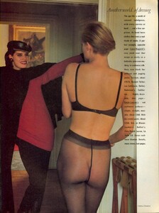 83275432_Vogue-September1983(9-1983)USAaworldofdifferencehelmutnewton7.thumb.jpg.21cfd91af69811d1766714b0e444290c.jpg