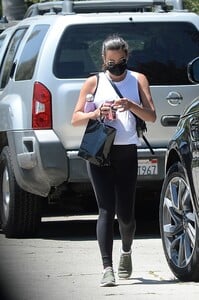       lea170720BZN image7.jpg