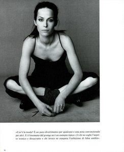 AH_Meisel_Vogue_Italia_July_1993_05.thumb.png.b65e86543765df98b1329a0d77baf501.png