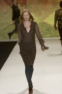 ANNA-SUI-FALL-2000-RTW-06-KAREN-ELSON-2C892568.thumb.jpg.098801fece4a07fc6f923638de2bbefc.jpg