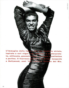 Animal_Watson_Vogue_Italia_July_August_1989_09.thumb.png.ec6e07cc84ffb70b0824be908579702d.png