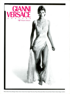 Avedon_Versace_Spring_Summer_1994_04.thumb.png.897171bf69debece8ee4f5a3ec771401.png