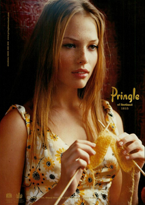 Bookallil_Pringle_of_Scotland_Spring_Summer_2005.thumb.png.101ea1c4dedc425ff5b1f153ccad2987.png