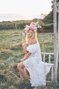 CAYDEN-DRESS-A.thumb.jpg.8ef062009b665067eeea763c08ec0d9f.jpg