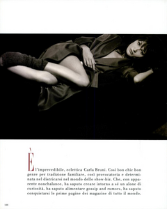 CB_Comte_Vogue_Italia_November_1993_05.thumb.png.c2ccc8d86bd3ceb74f974fa2aad36da2.png