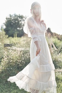 CORNELIA-DRESS-B.thumb.jpg.25bdde6f584a9b4bf03d3f8d6eb5e373.jpg