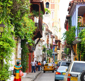 Cartagena-Colombia-palenquera-Jose-Balido.thumb.jpg.4fc2f272ab204f26991f774eeda23e60.jpg