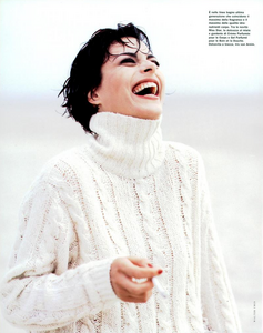 Chin_Vogue_Italia_November_1993_05.thumb.png.dafa411b84a679151bedc09c20b340e3.png