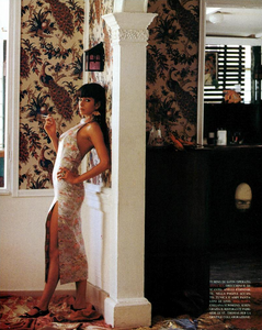 Cinese_Cosi_Hispard_Vogue_Italia_June_1993_07.thumb.png.dcb007fac98a55d20a545beb8ecc8672.png