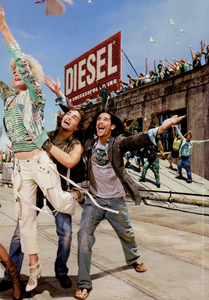 Constaine_Diesel_Spring_Summer_2005_02.thumb.png.63b52a3523e8f6bb280a6df52098fcc9.png